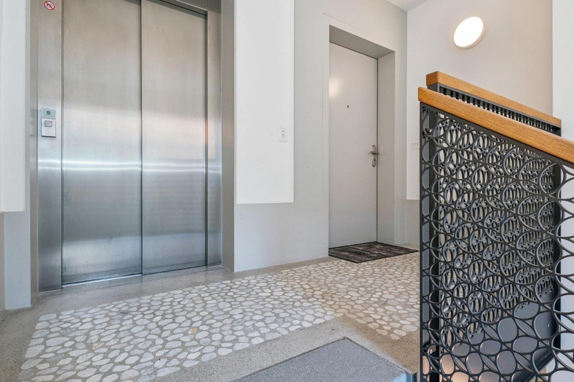 Horizon Bahnhofstrasse, Loewenstrasse Penthouse * Zurich