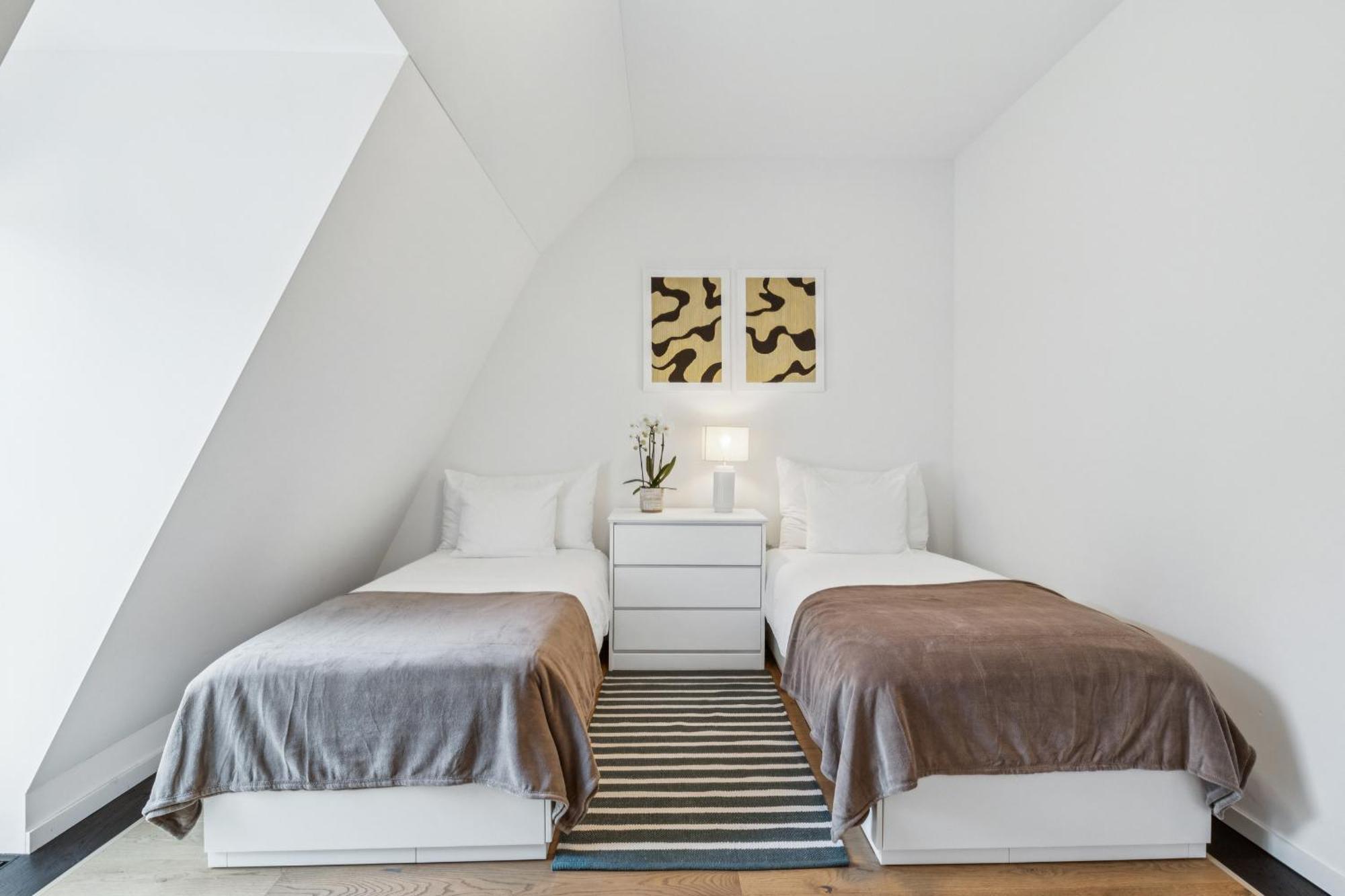 Horizon Bahnhofstrasse, Loewenstrasse Penthouse Apartment