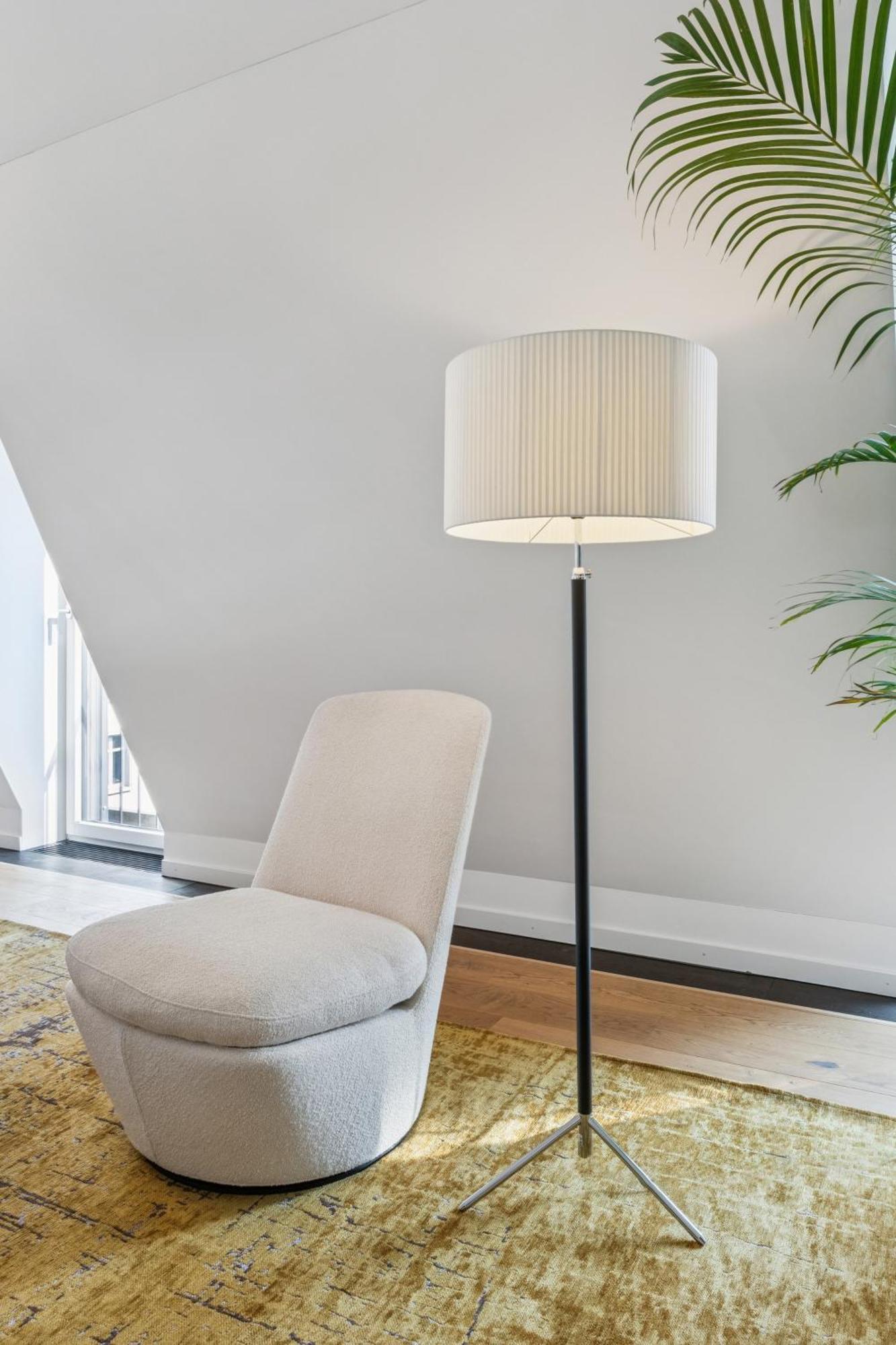 Horizon Bahnhofstrasse, Loewenstrasse Penthouse Apartment Zurich