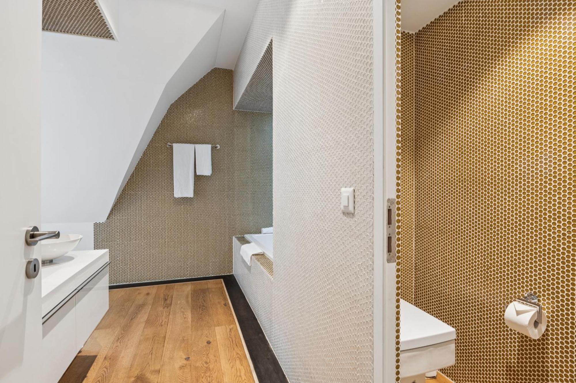 Horizon Bahnhofstrasse, Loewenstrasse Penthouse * Zurich