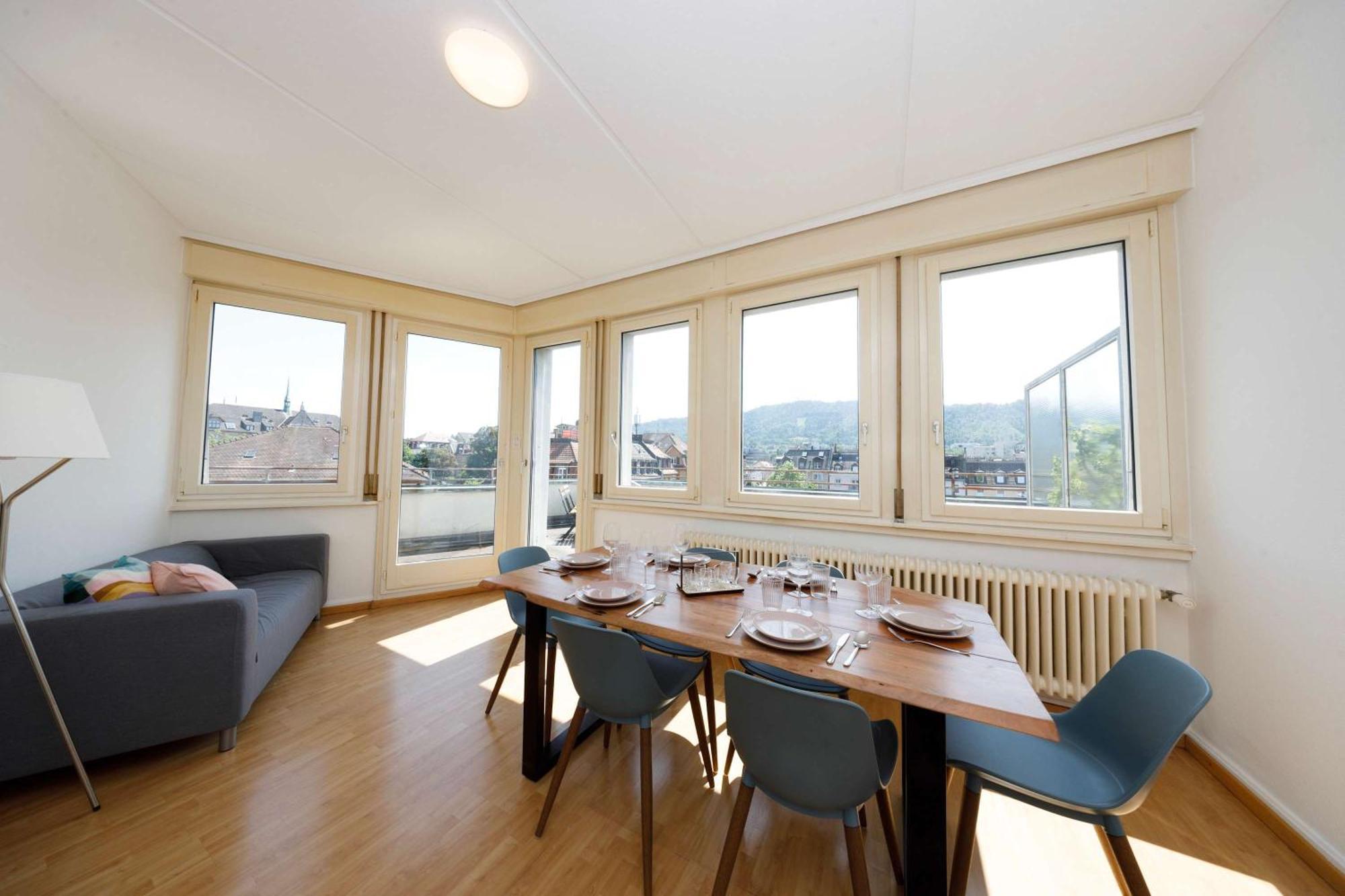 Spacious Huge Terrace & Views