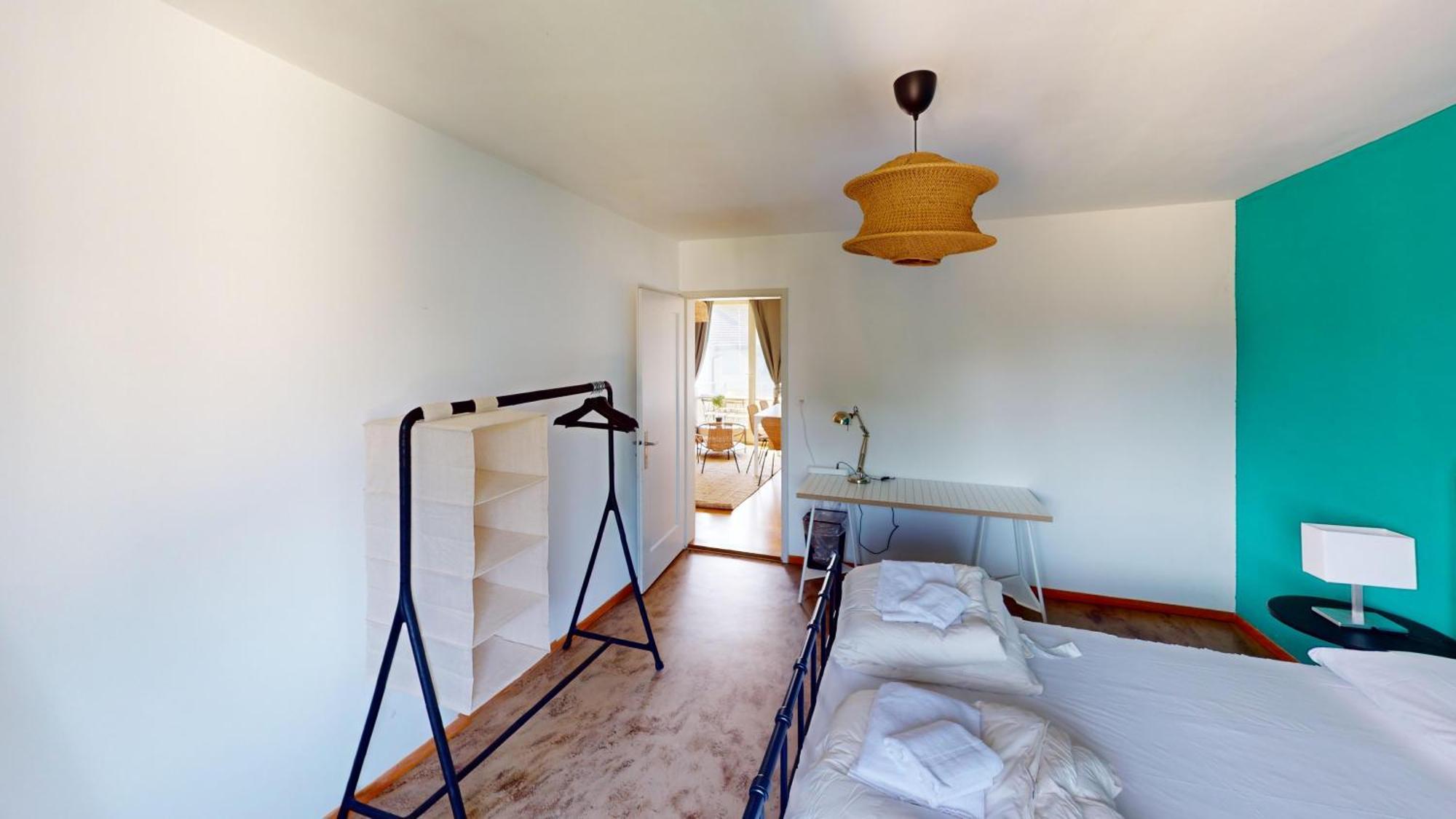 Koeschenruetistrasse 55, 8052 Switzerland Apartment *