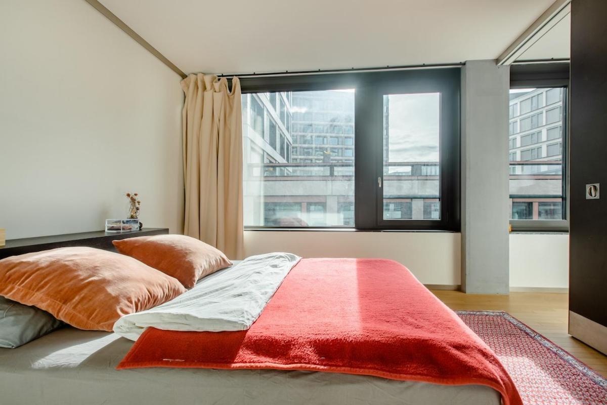 Art Loft Downtown Apartment