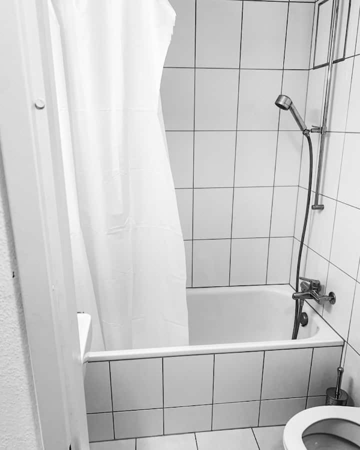 Studio, Hb Station Leon Apartment Zurich