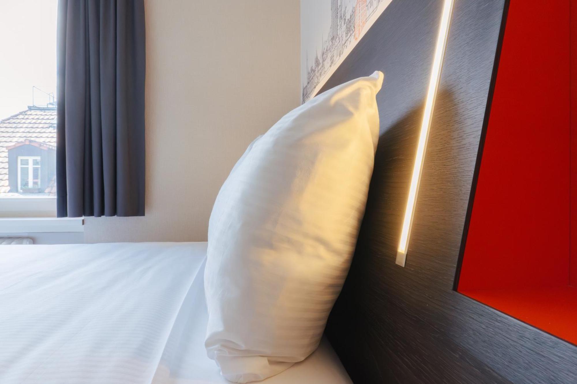 Hotel Easyhotel Main Station