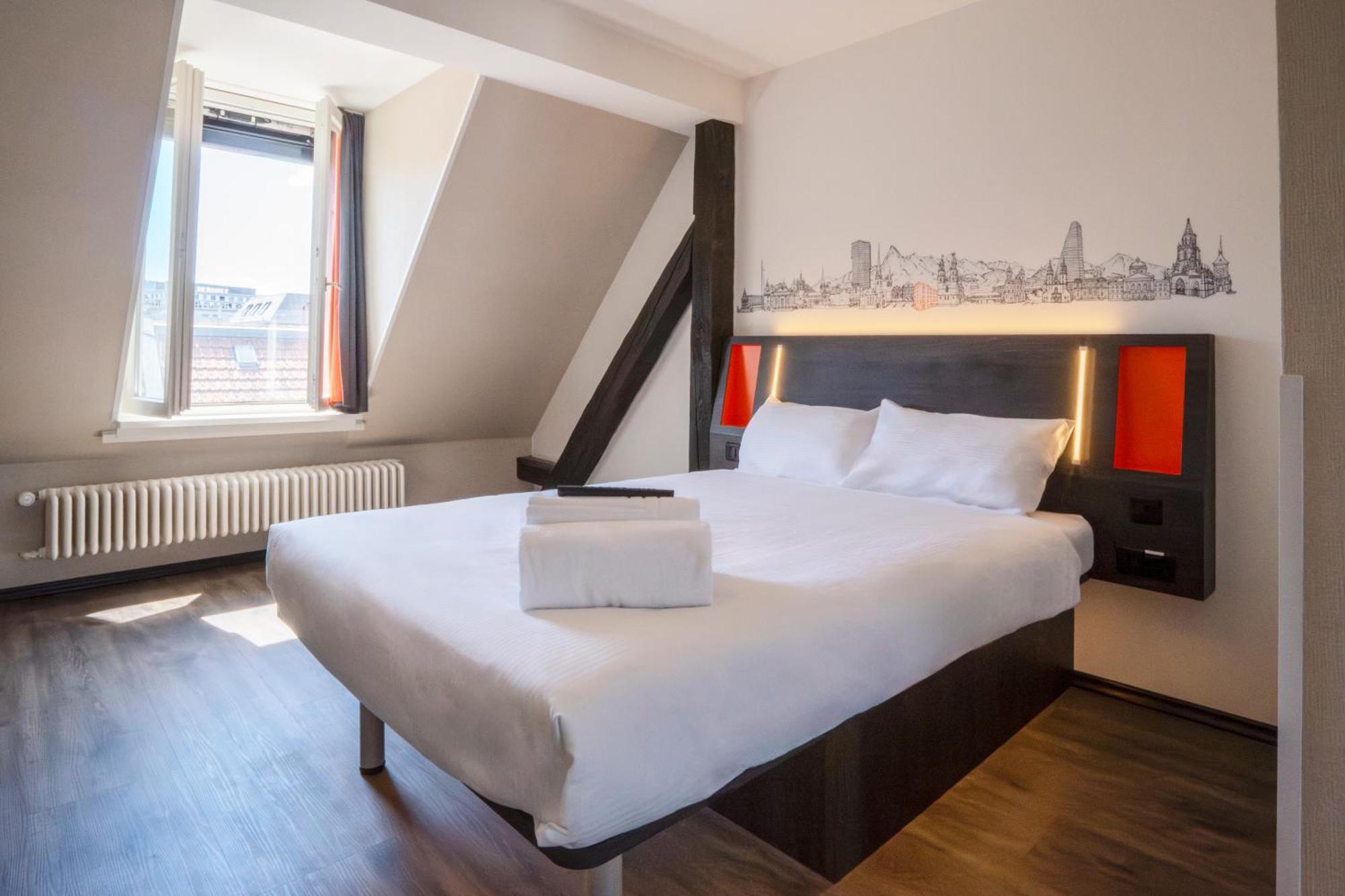 Easyhotel Main Station Hotel *