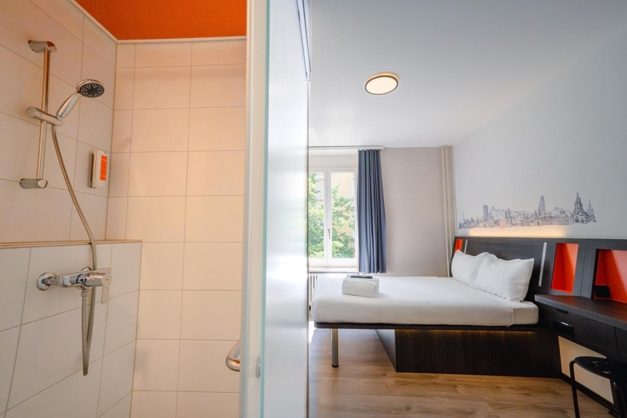 Easyhotel Main Station * Zurich