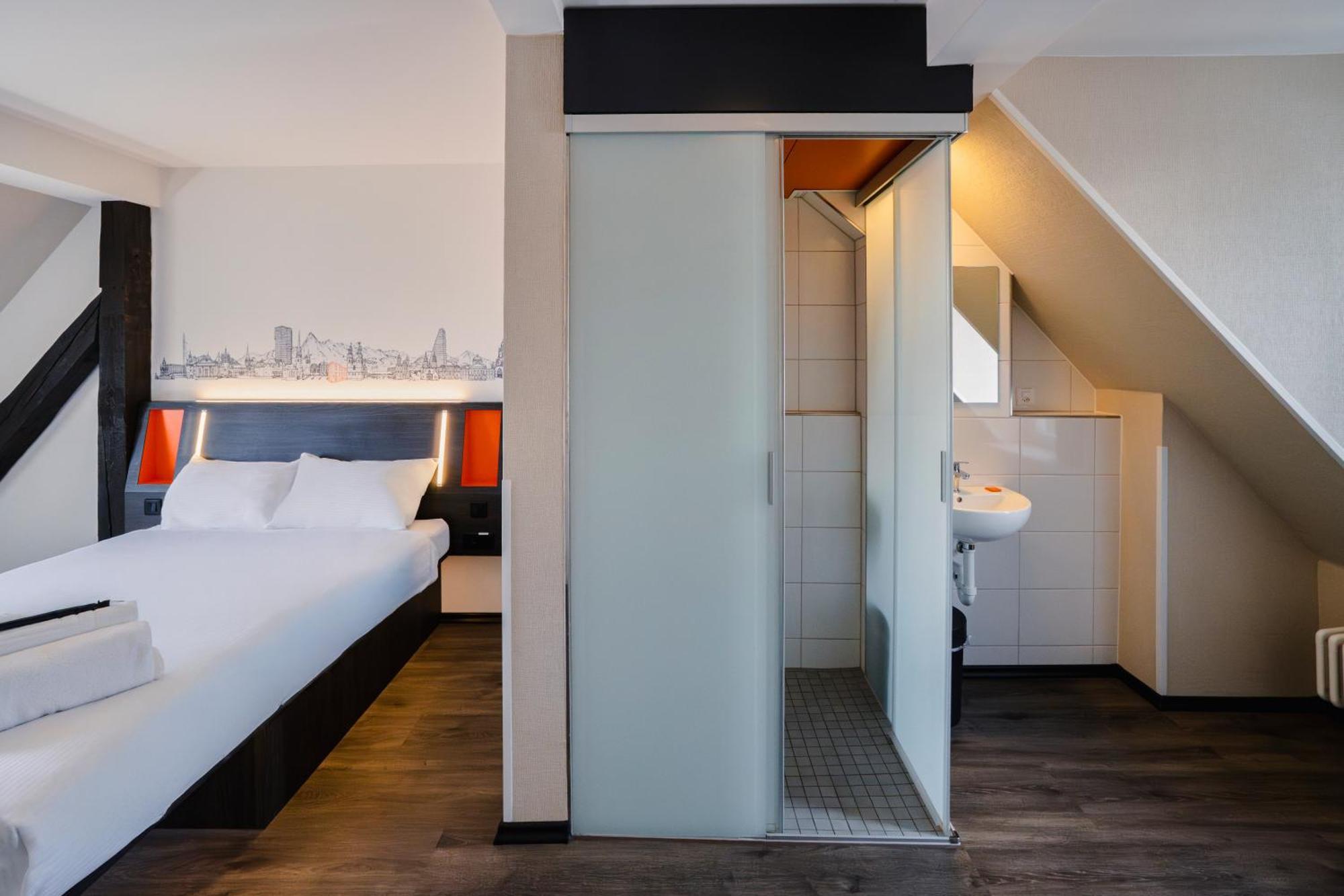 Easyhotel Main Station Hotel Zurich