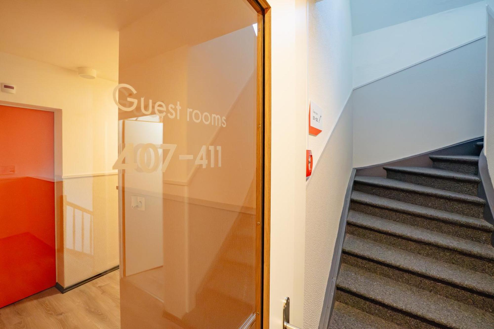 Easyhotel Main Station Hotel