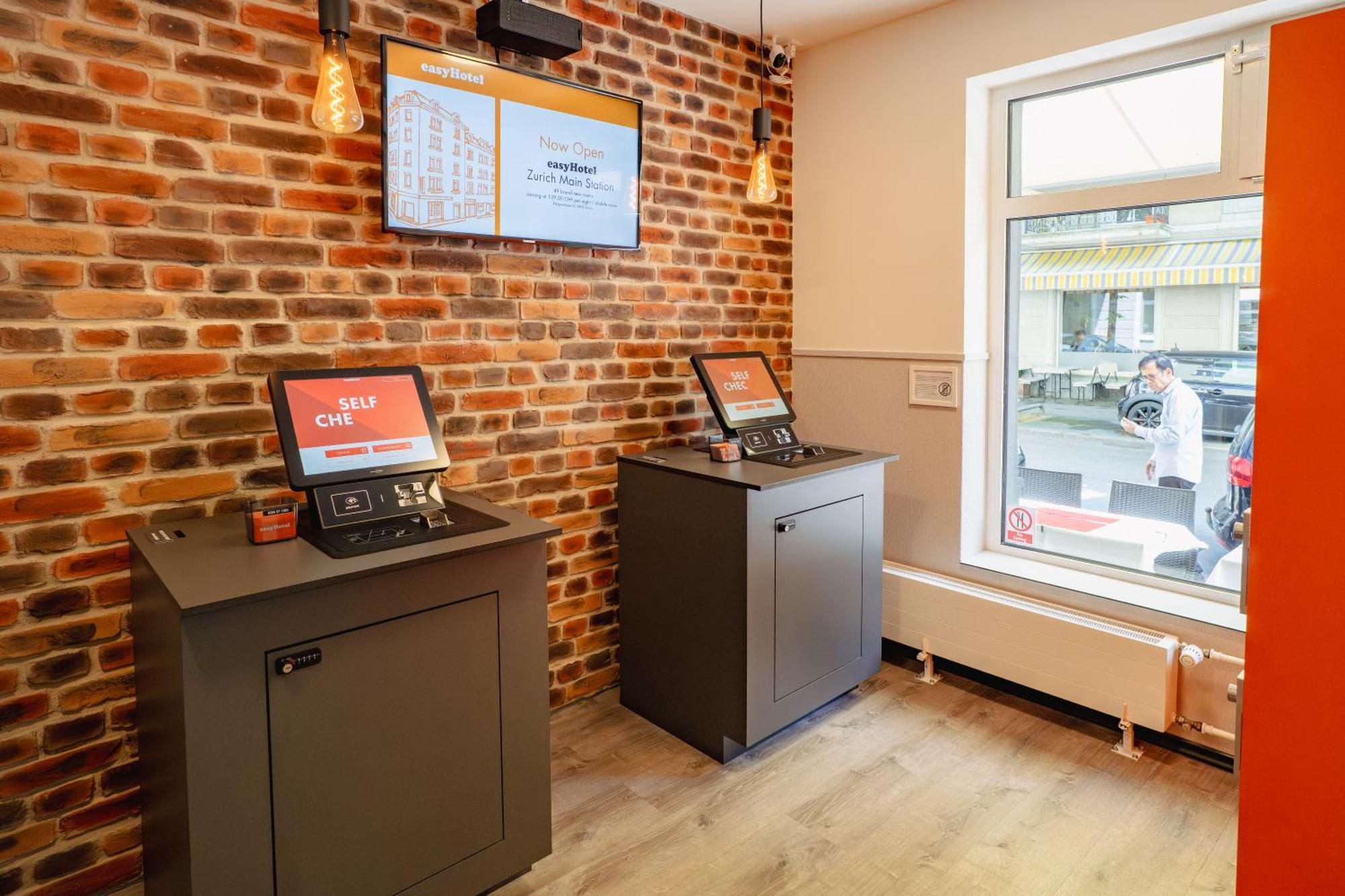 Hotel Easyhotel Main Station *