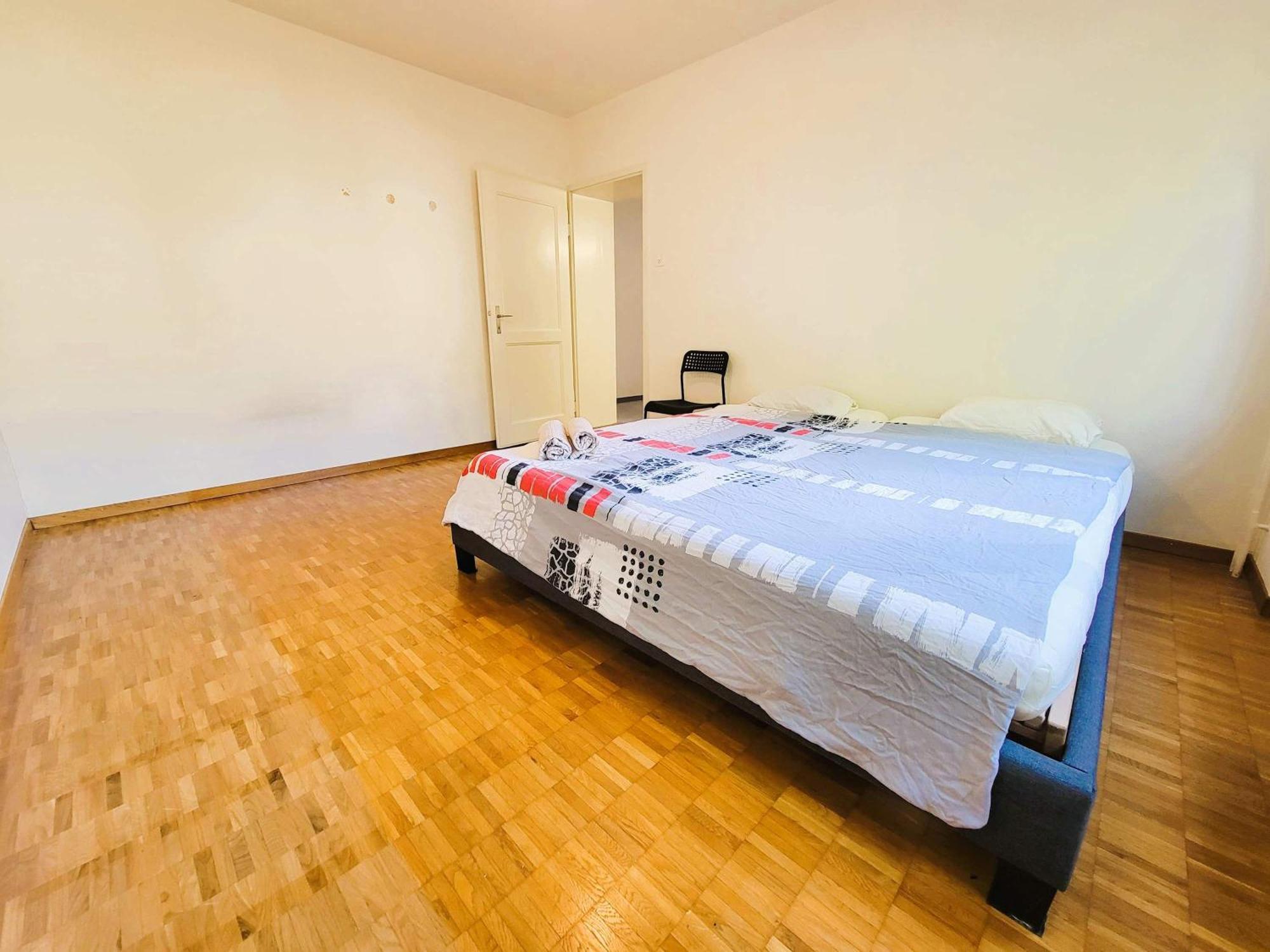 Apartment 5 Bedroom Center With Balcony Dorf - Self Checkin