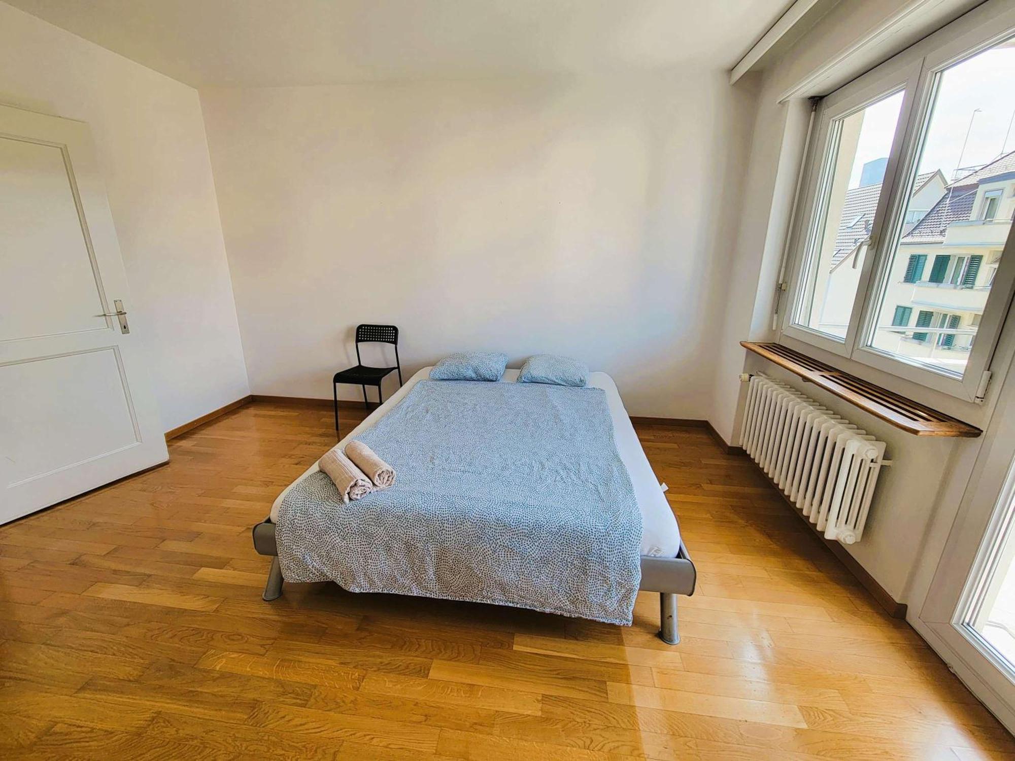 5 Bedroom Center With Balcony Dorf - Self Checkin Zurich