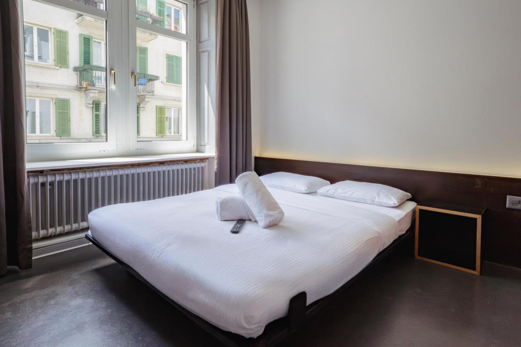 Easyhotel Centre 2*
