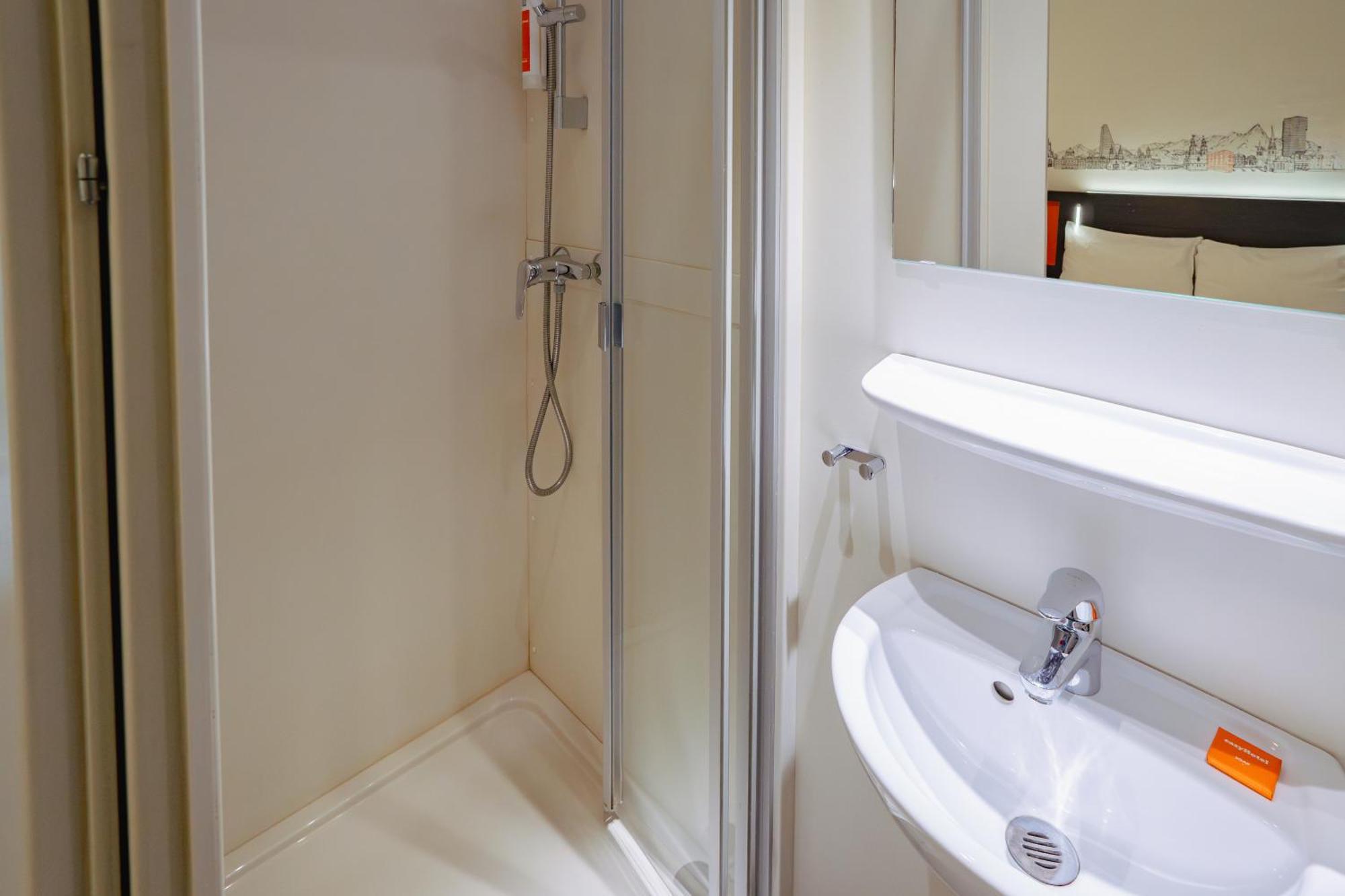 Easyhotel West Hotel Zurich