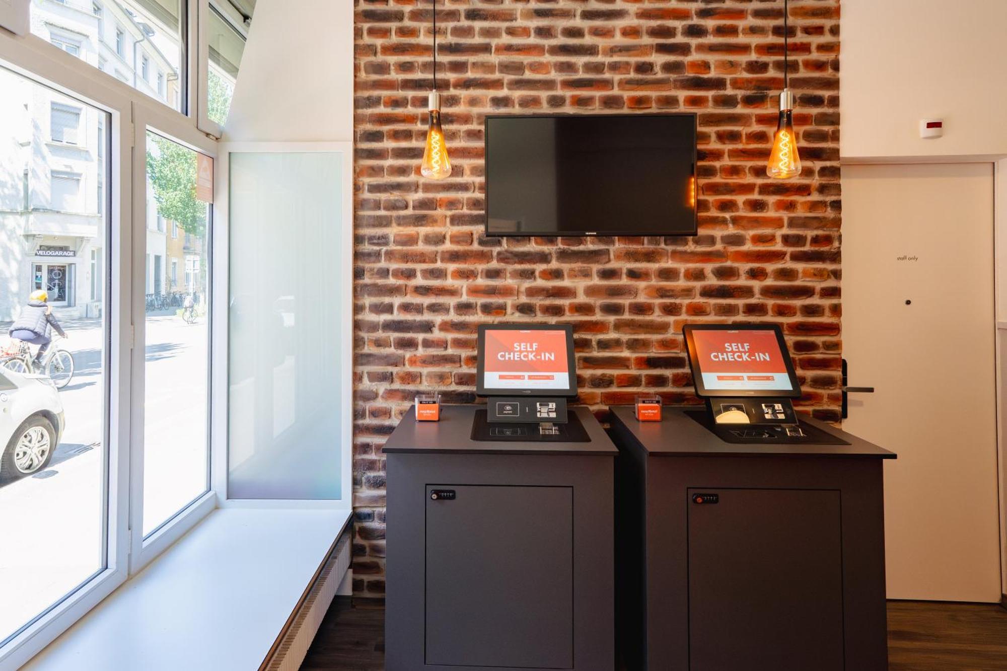 Easyhotel Limmatplatz Hotel 2*