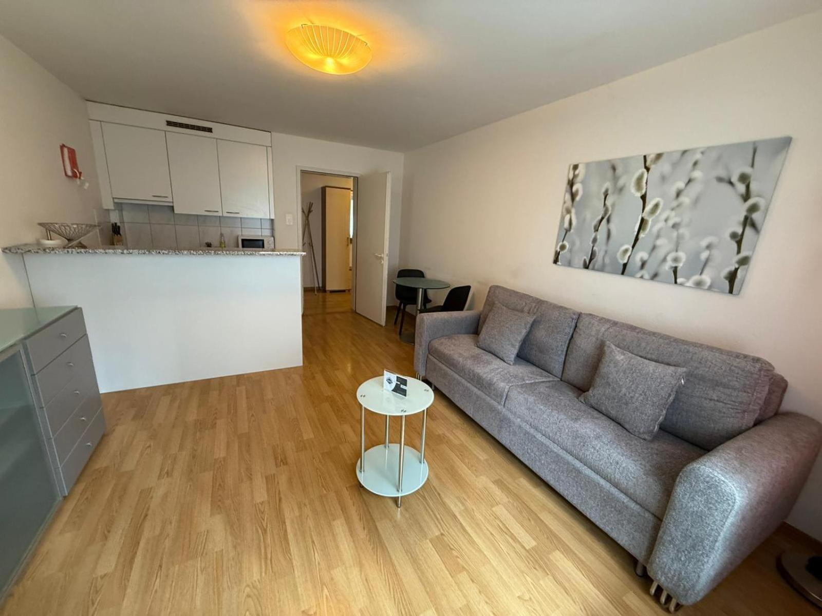 1br Flat In The Center - Crown 3 *