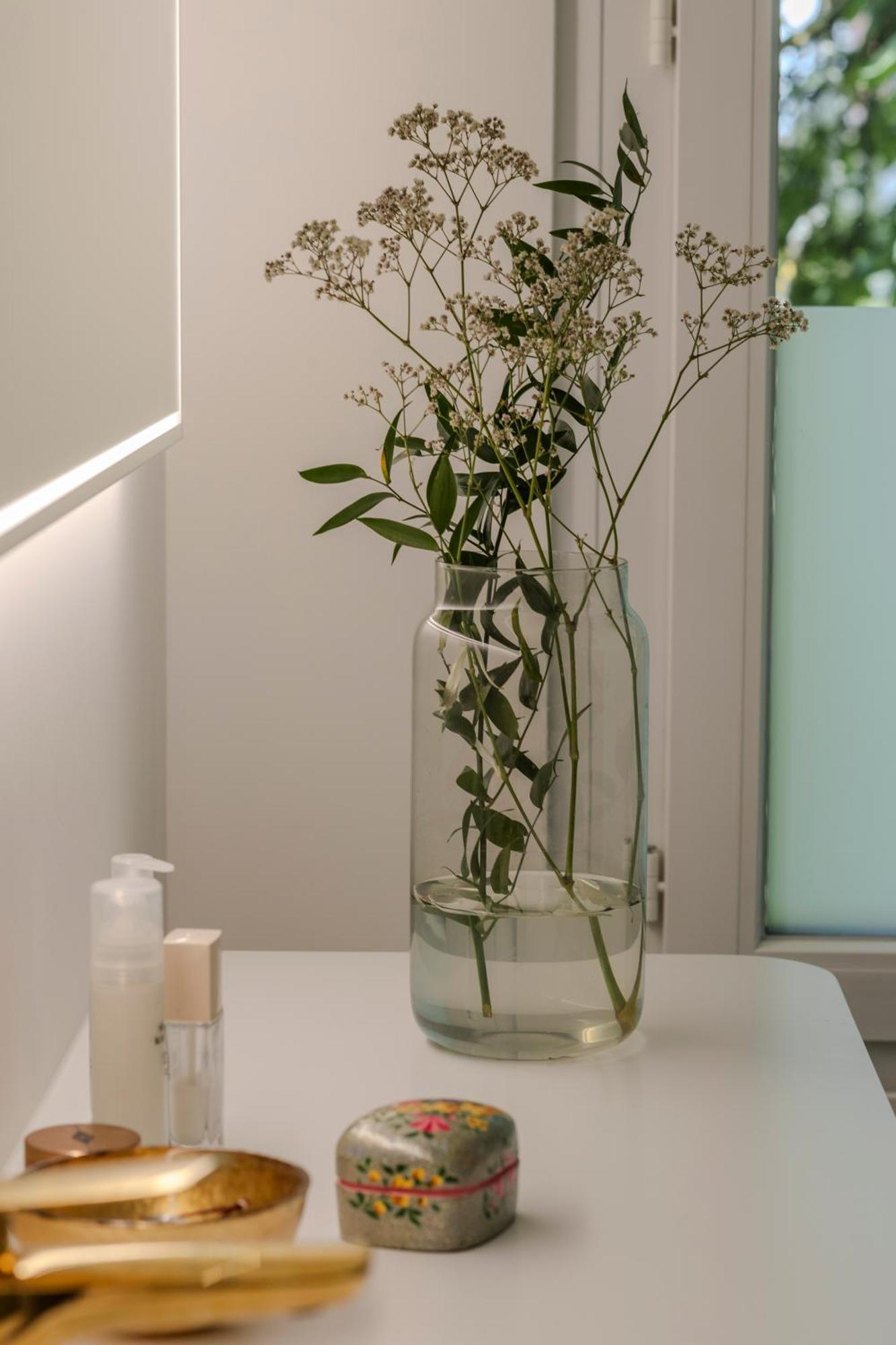 Luxury, Quiet Flat Overlooking Apartment Zurich