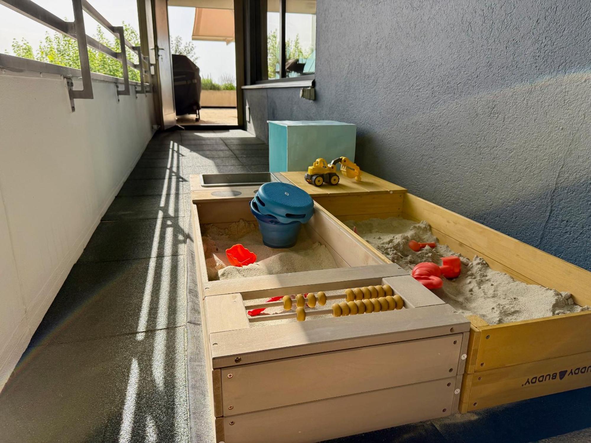 Apartment Luxury, Quiet Flat Overlooking *