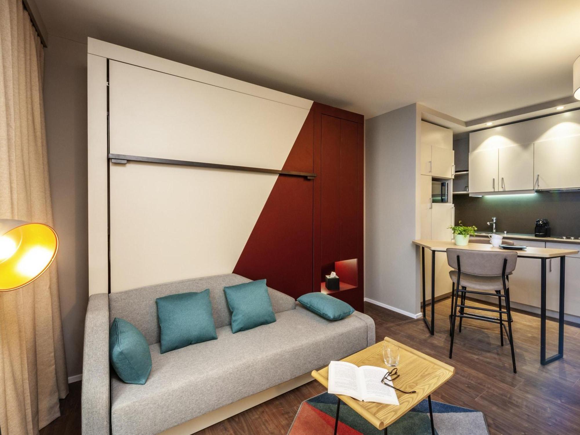 Adagio Center Aparthotel 4*