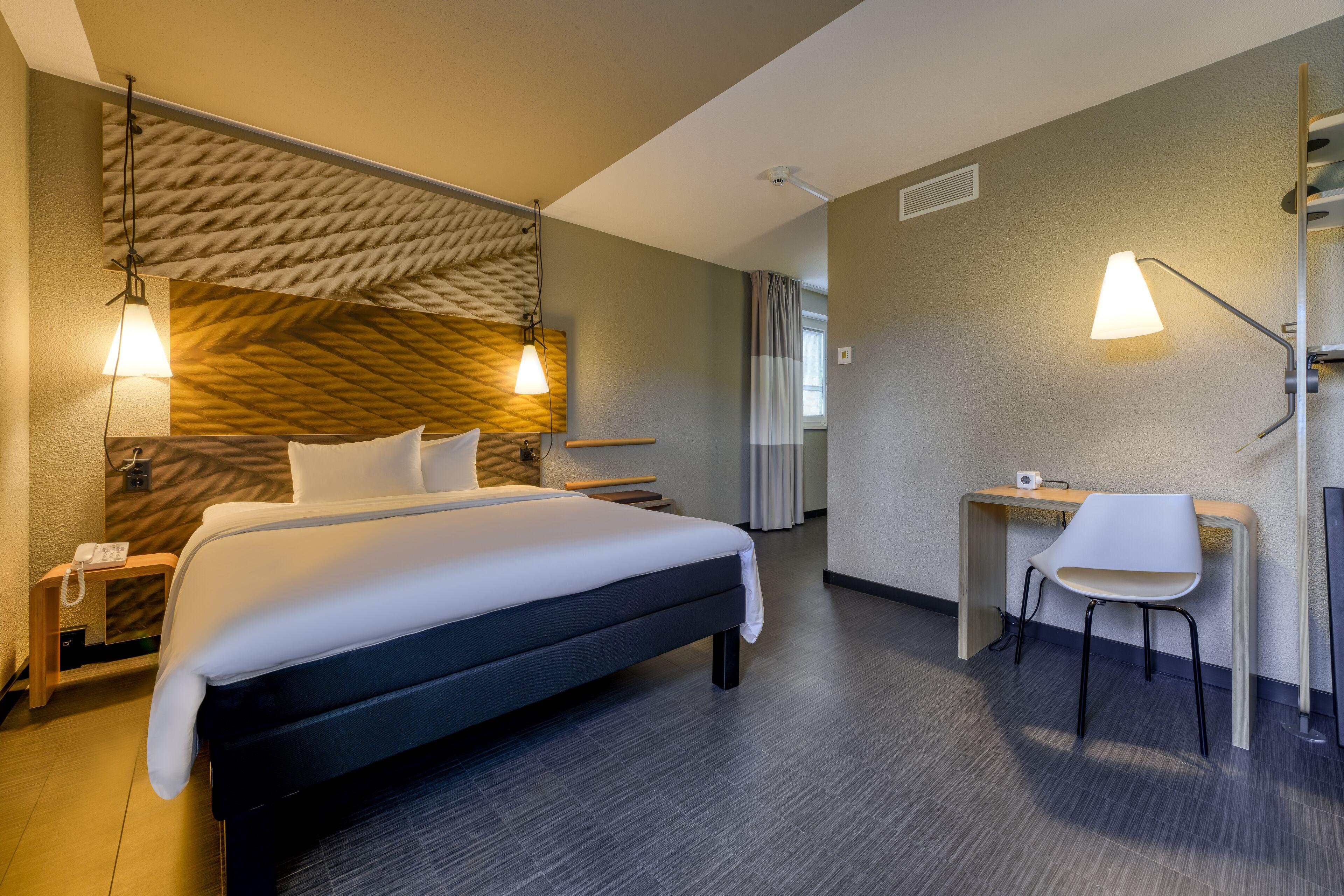 Hotel Ibis West