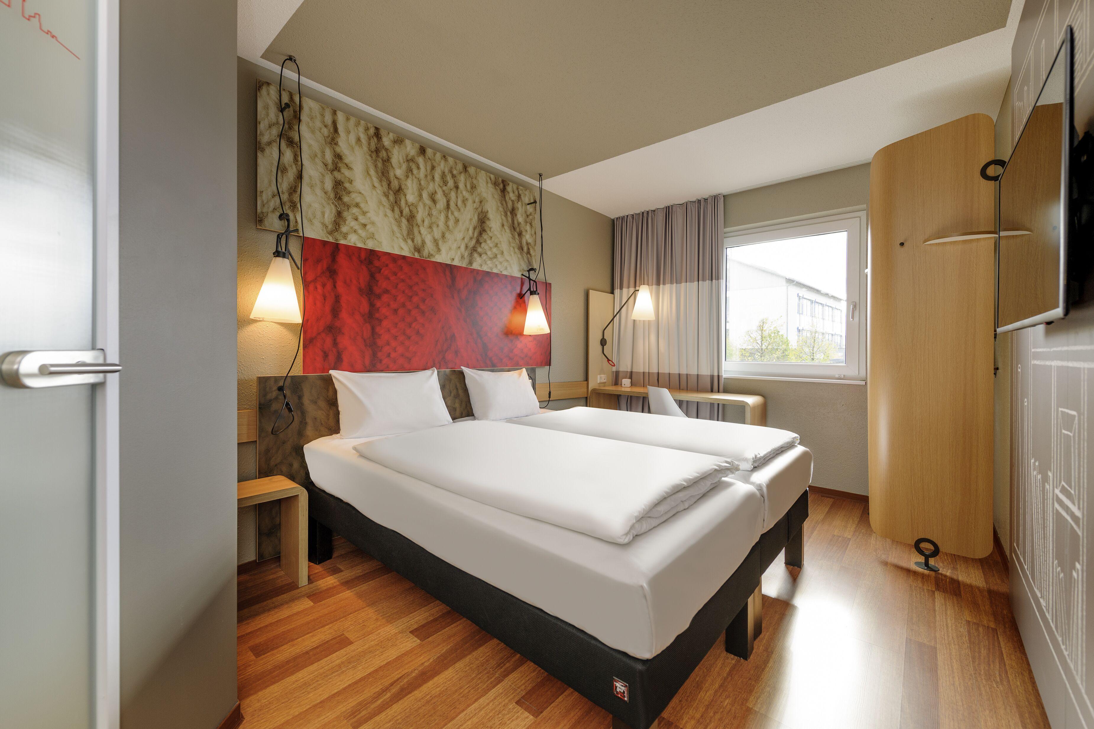 Hotel Ibis West