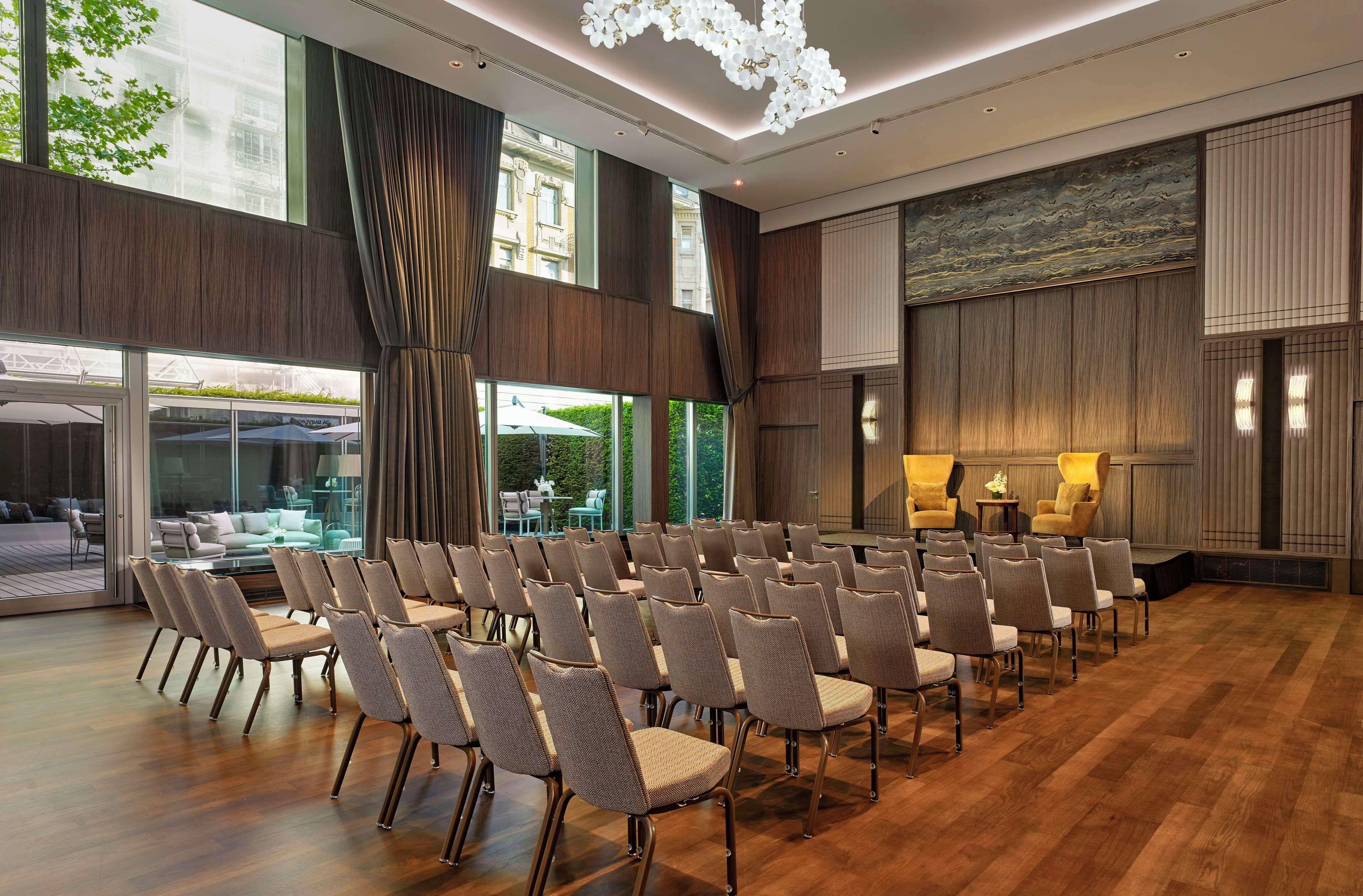 Park Hyatt - Center Luxury Hotel 5*