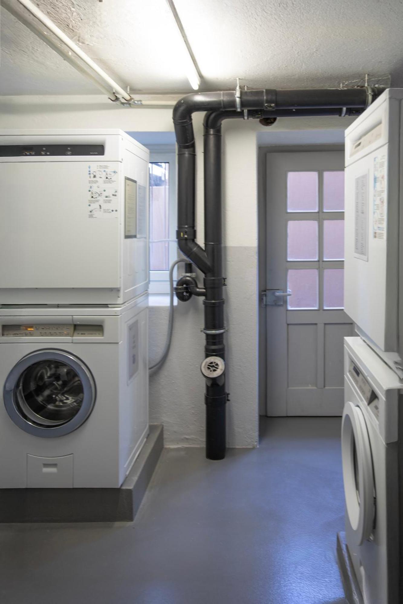 Visionapartments Freyastrasse - Contactless Check-in Apartment *