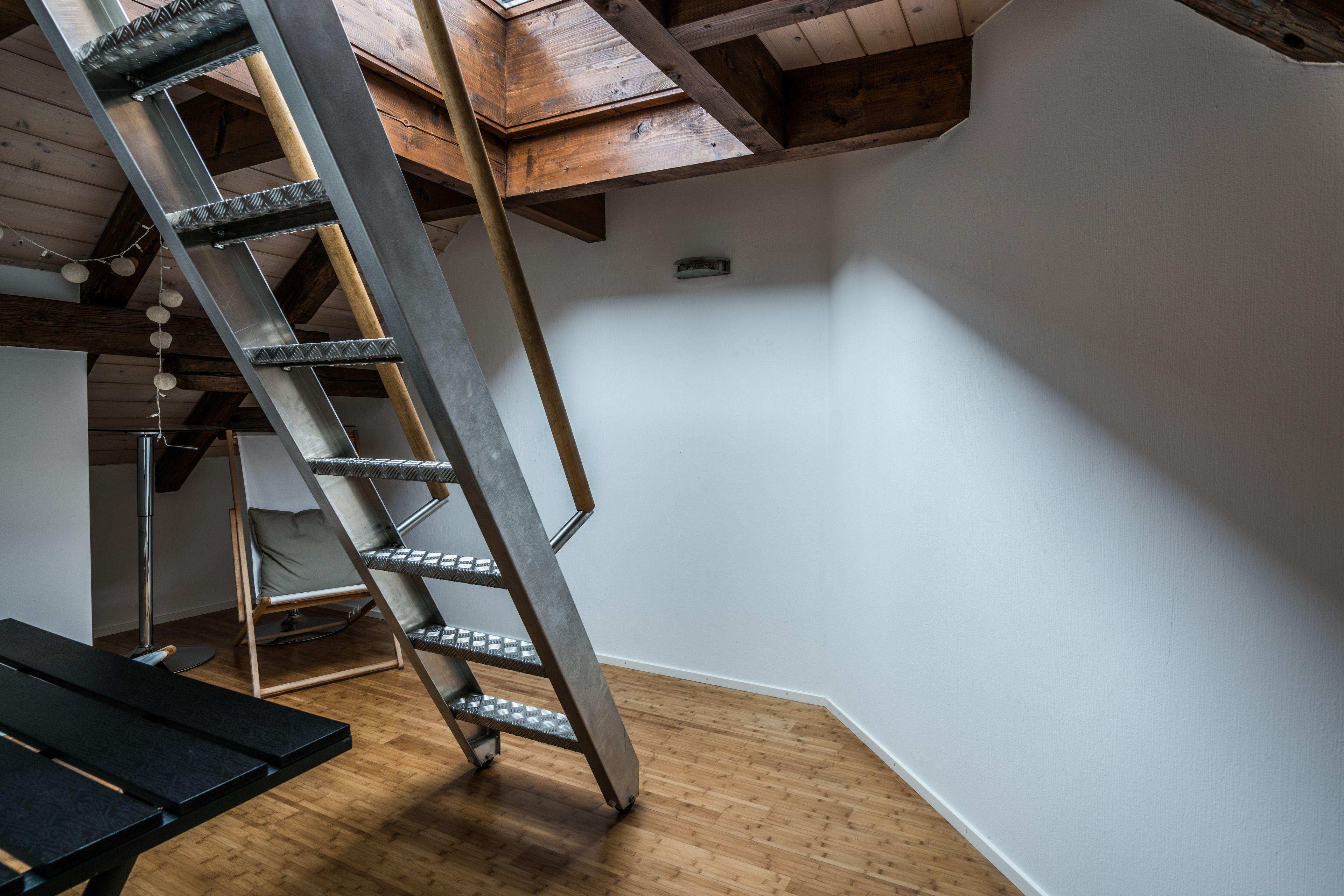 Le Bijou Lintheschergasse / Hb * Zurich