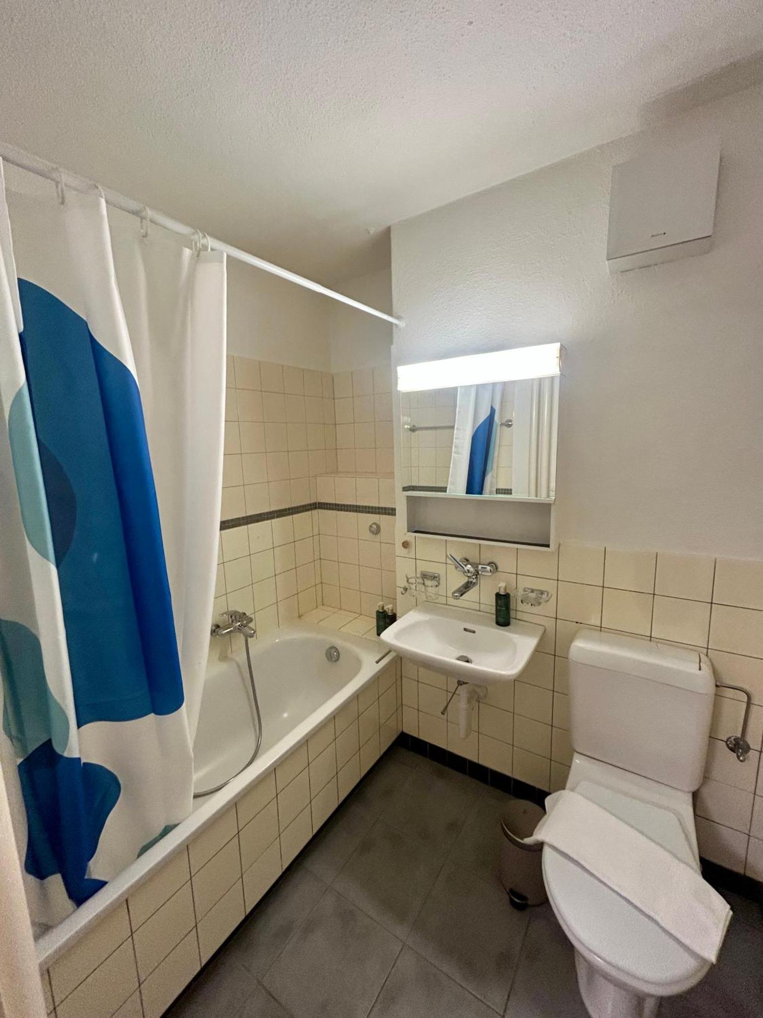 Apartment Cozy With Balcony In