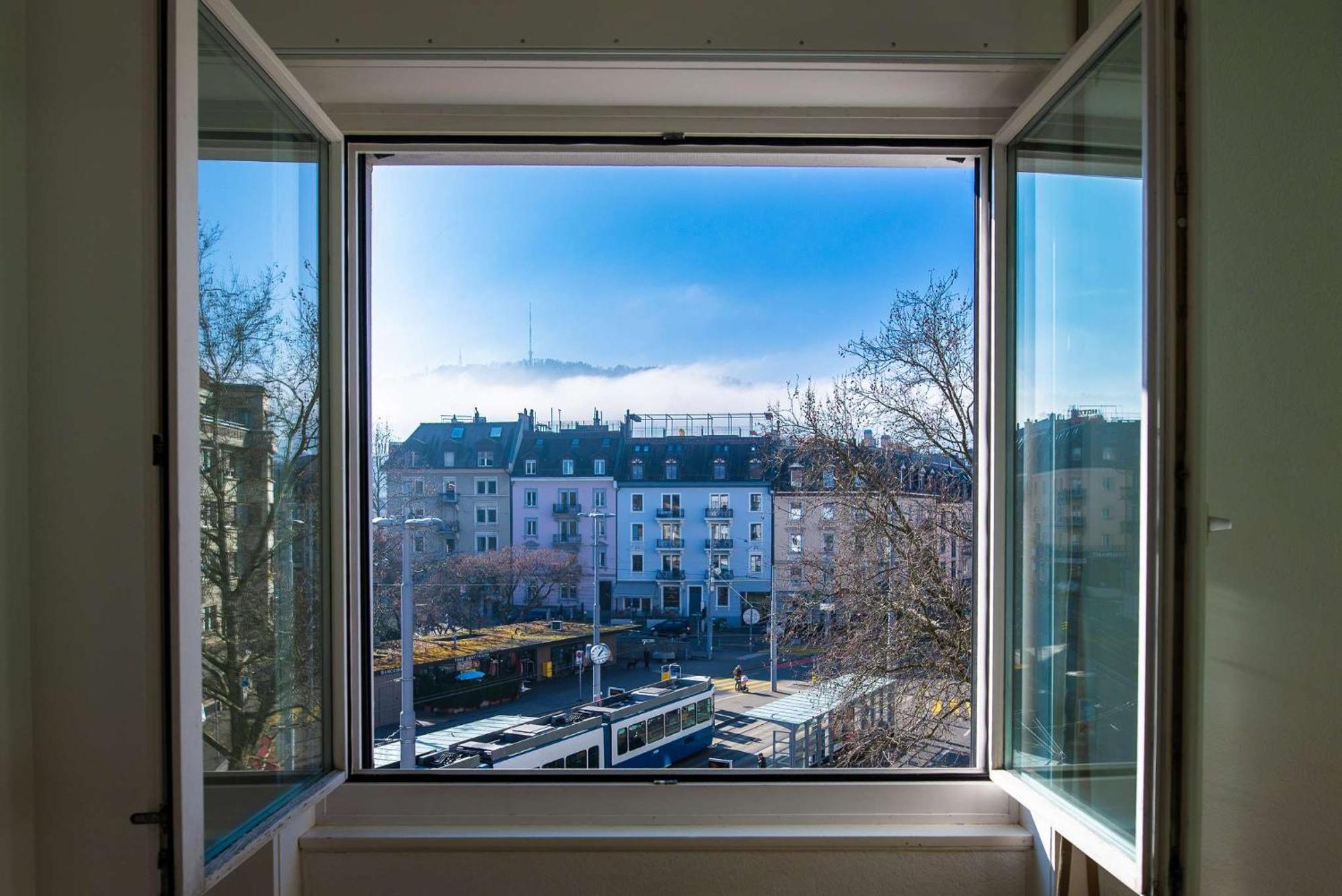 Spacious Flat With Game & Pool Table * Zurich