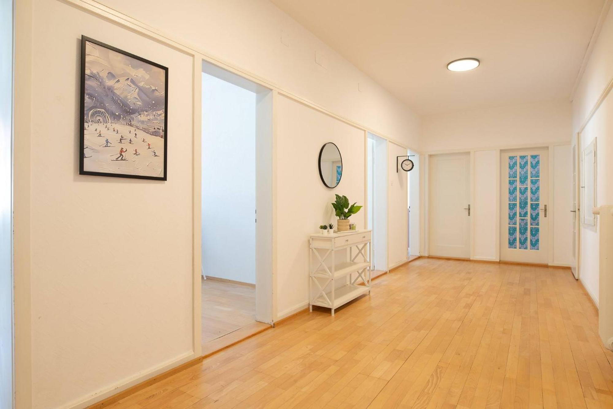 Spacious Flat With Game & Pool Table * Zurich