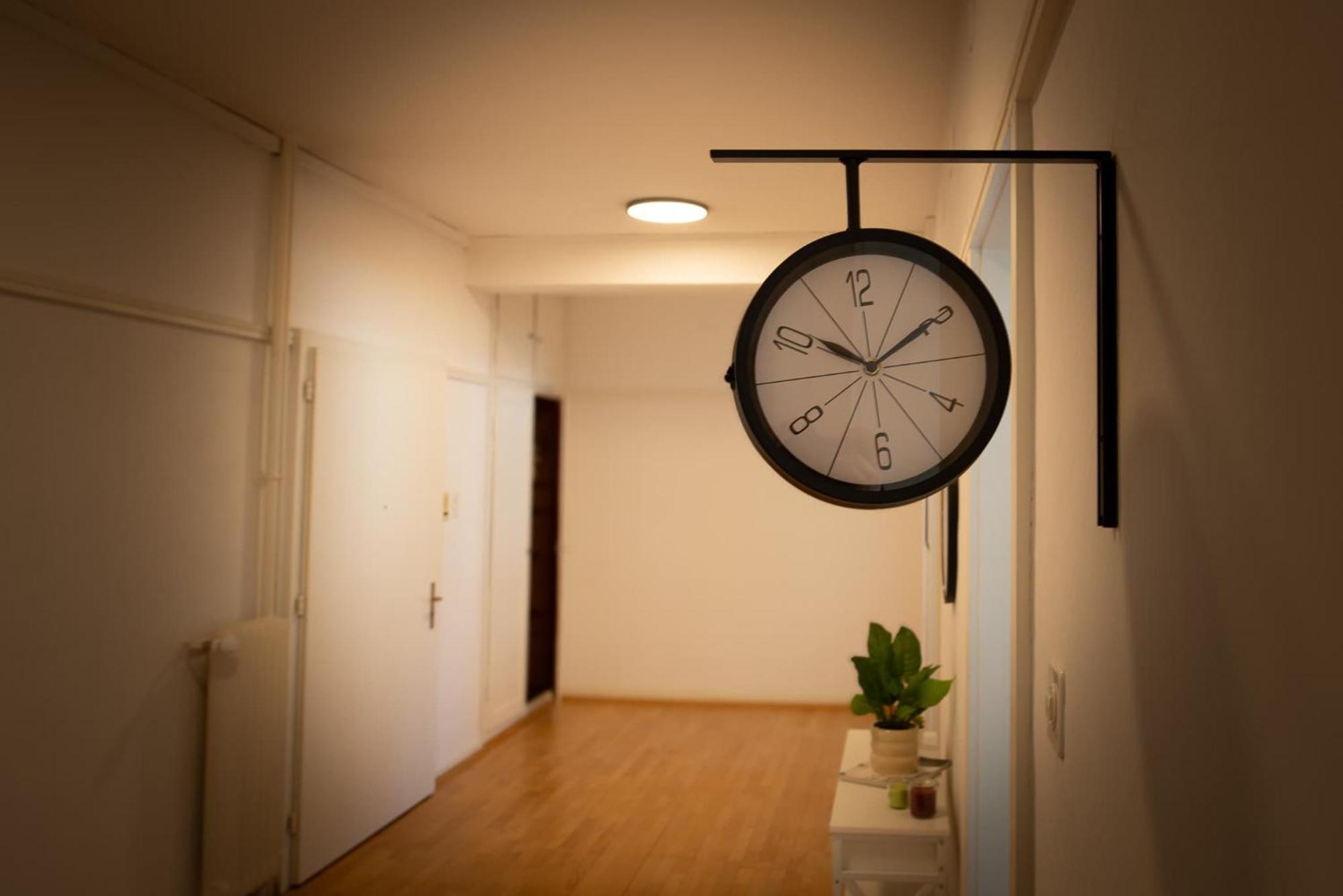 Apartment Spacious Flat With Game & Pool Table *