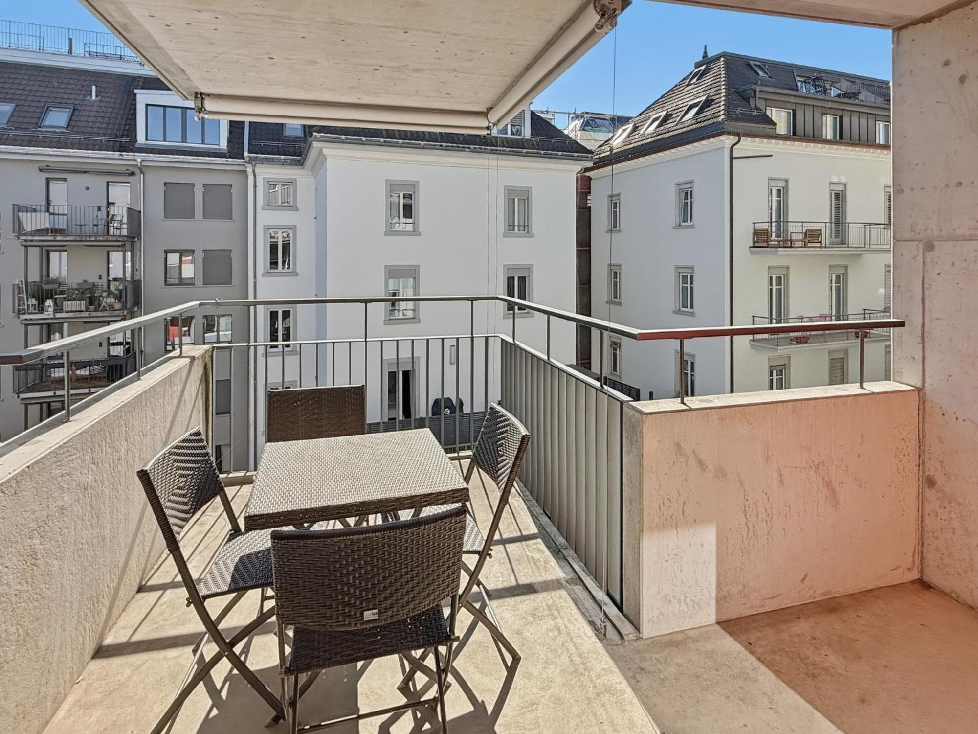 Amazing 2br Near - Flower 33 Apartment *