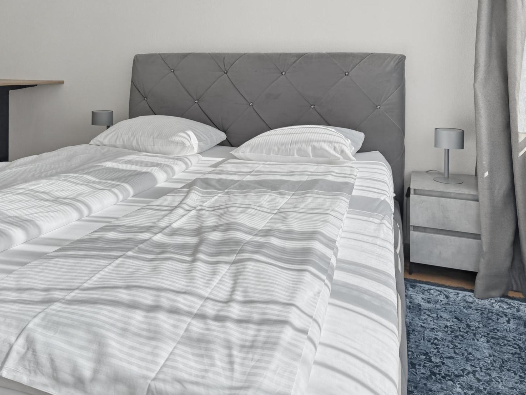 2br Flat In The Center - West 12