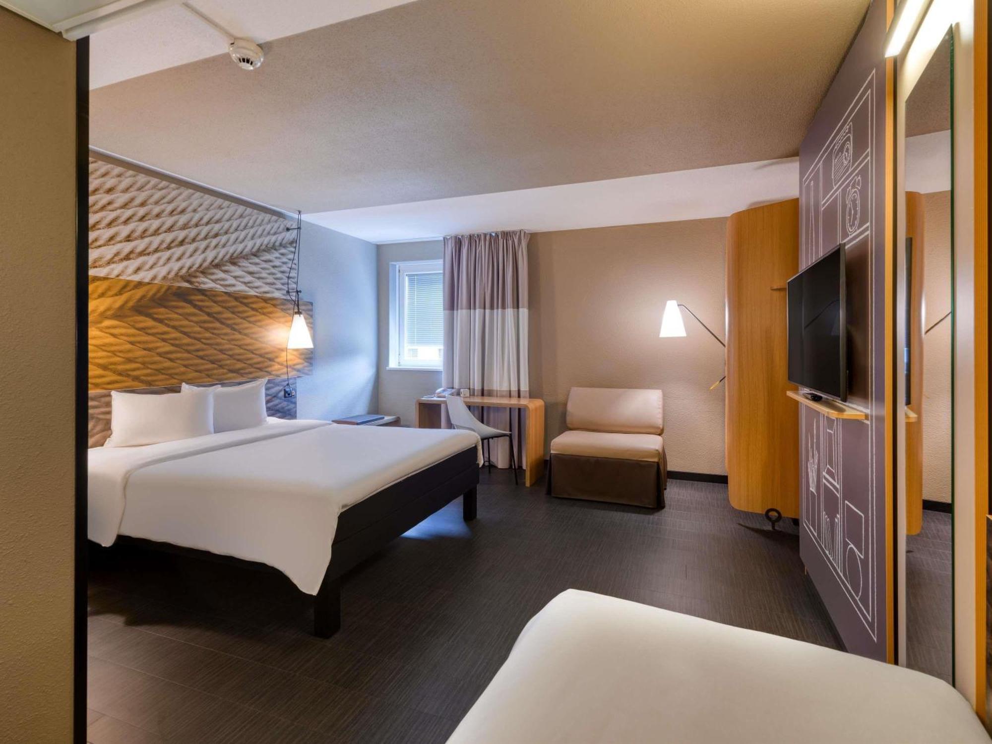 Hotel Ibis West Zurich