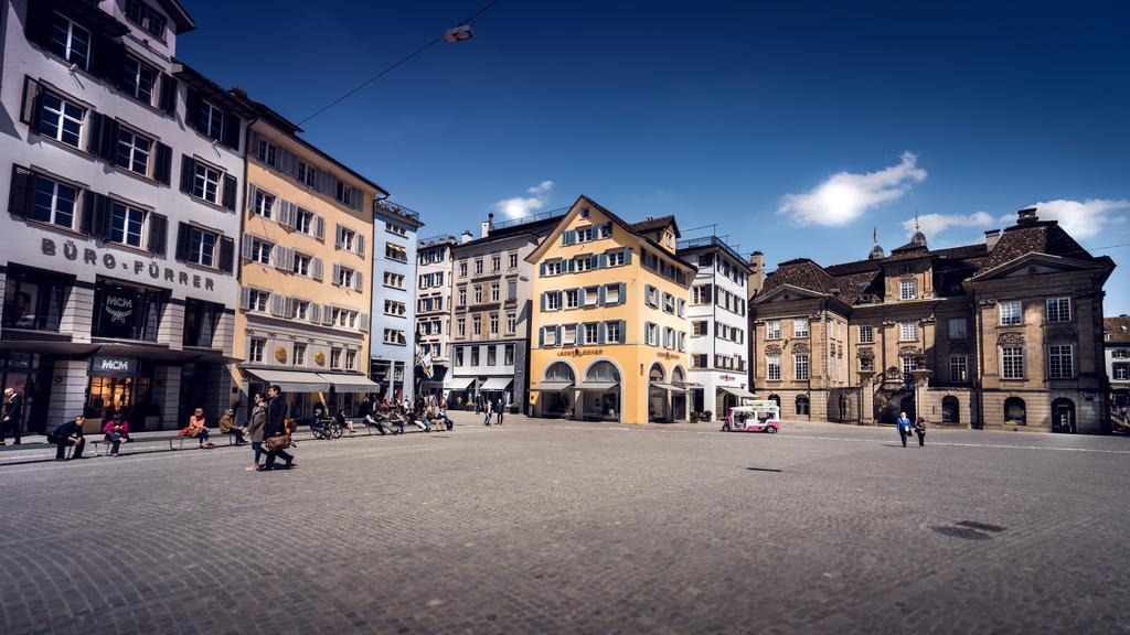 Lake Side Location Bellevue Apartment Zurich