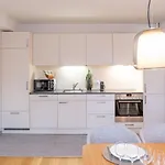 One Bedroom Apartment In Trendy Zurich West