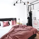 Apartment Nest - Muellerstrasse 57 Zurich