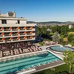 Superior East Wing Rooms By Five Zurich