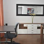 Stylish 1Br Near Lake And Opera - Flower 52