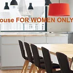 Josephine\'S Guesthouse - ! Women Only !