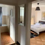 Sunny Studio In The City Center