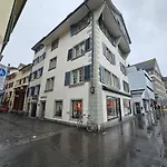 Hitrental Limmatquai Apartment Zurich