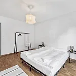 Apartment Chic Near Center *
