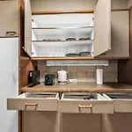 Apartment Chic Near Center *