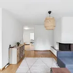 Apartment Chic Near Center *