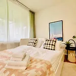 Apartment Alpine With Ac, Garden Terrace And Much Privacy Zurich