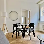 Citycentral 2 Bedroom Flat Near Main Station *