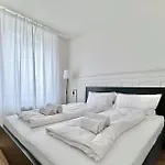 Apartment Citycentral 2 Bedroom Flat Near Main Station