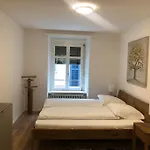 Apartment Fantastic 2br Flat Close To Paradeplatz - Canal2 *